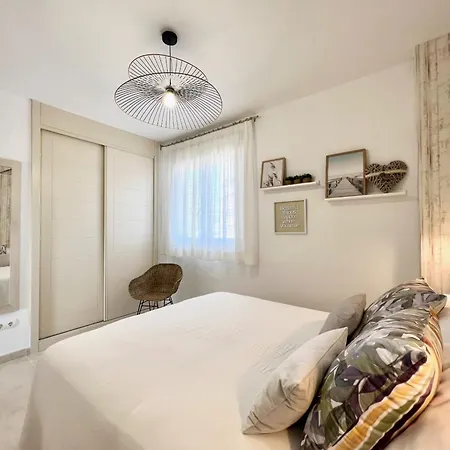 Апартаменти Amatista Amazing Seaviews - Inmodream *